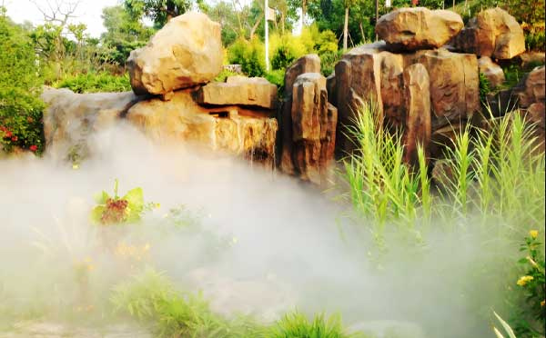 霧森系統(tǒng)在西北景觀與環(huán)境治理中的多元實(shí)踐:雨田園林技術(shù)路徑引關(guān)注 霧森系統(tǒng)在西北景觀與環(huán)境治理中的多元實(shí)踐:雨田園林技術(shù)路徑引關(guān)注